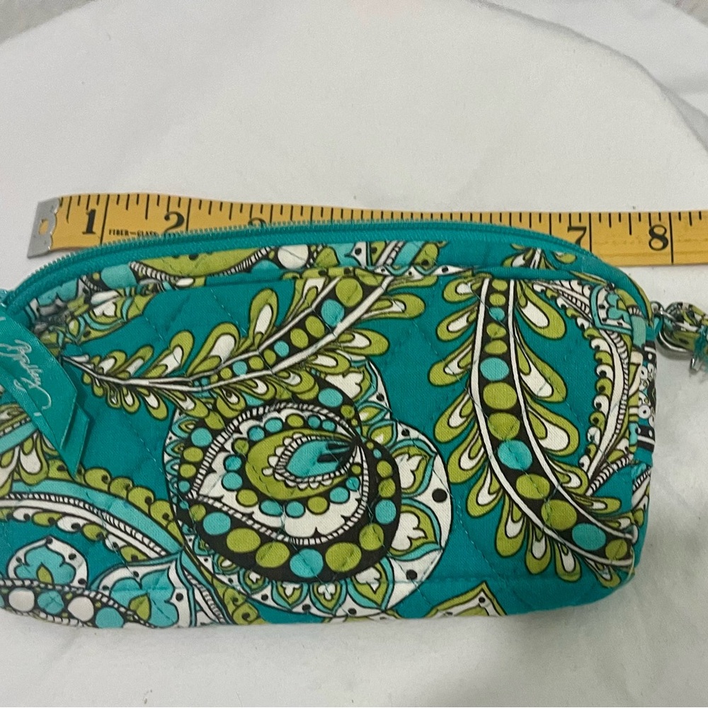 Vera Bradley Zip Wristlet, Quilted Peacock, EUC